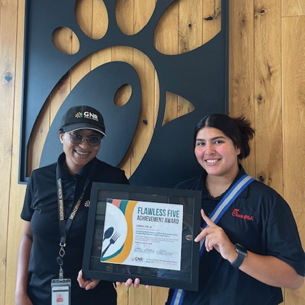 GNR Public Health inspector awards the Flawless Five Award